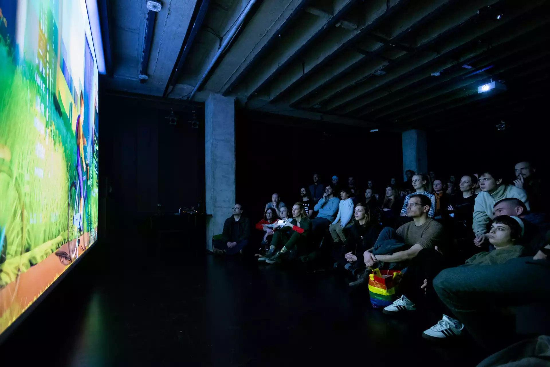 6 Nejc-Trampuz_Zakoreninjeno-v-kodi_PREMIERA-FOTO-Jure-Gubanc-1920px.webp 6 Nejc-Trampuz_Zakoreninjeno-v-kodi_PREMIERA-FOTO-Jure-Gubanc-1920px.webp